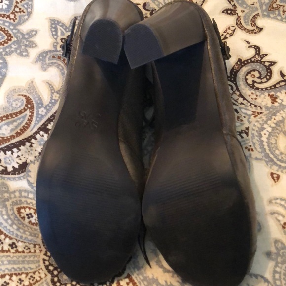 Simply Vera Taupe Peep Toe chunky heels - Picture 6 of 7